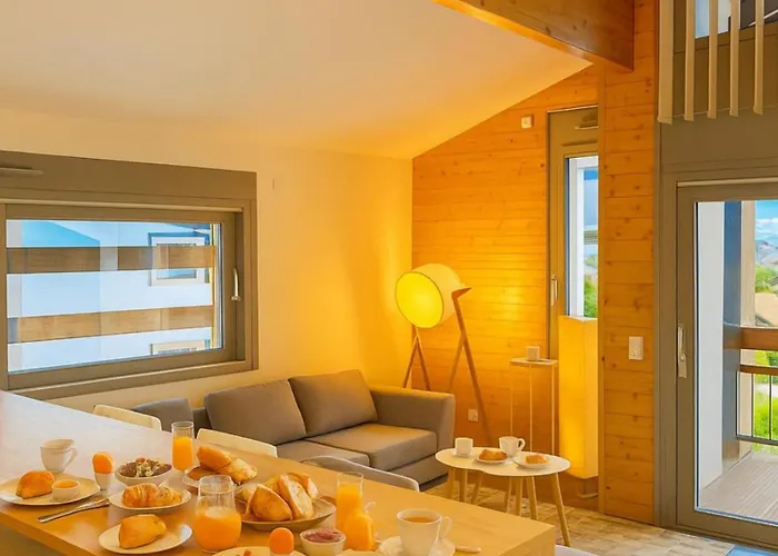 Modern Flat With Parking And Views Of Brevent