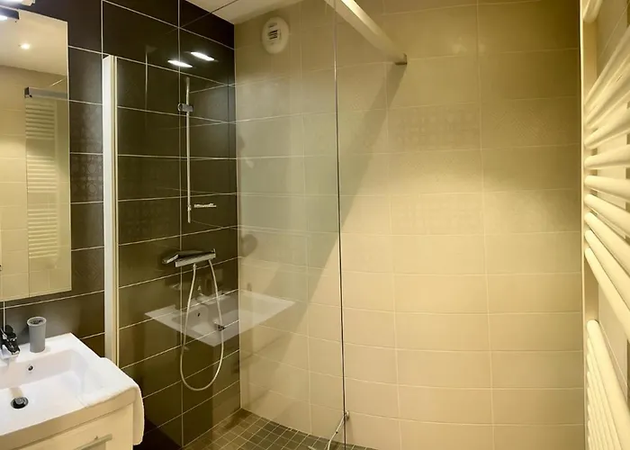 Apartamento Modern Flat With Parking And Views Of Brevent