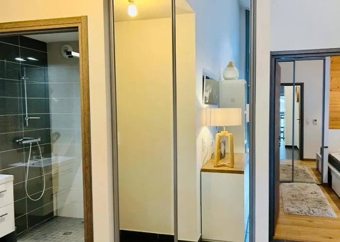 Modern Flat With Parking And Views Of Brevent